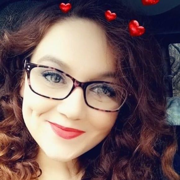 Meet your Posher, Jessica - Picture 1 of 1